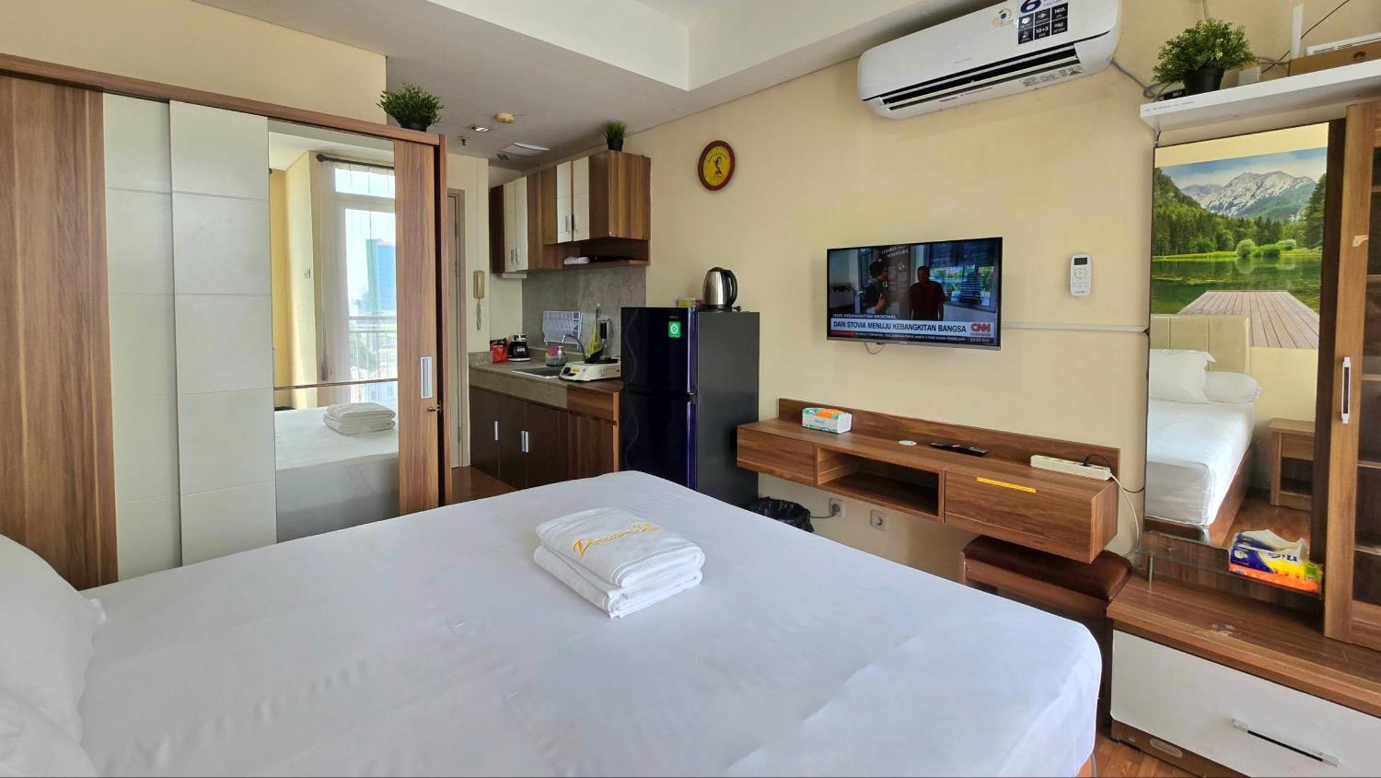Jiexpo Kemayoran Sunrise View -min 3 Nights- Jakarta